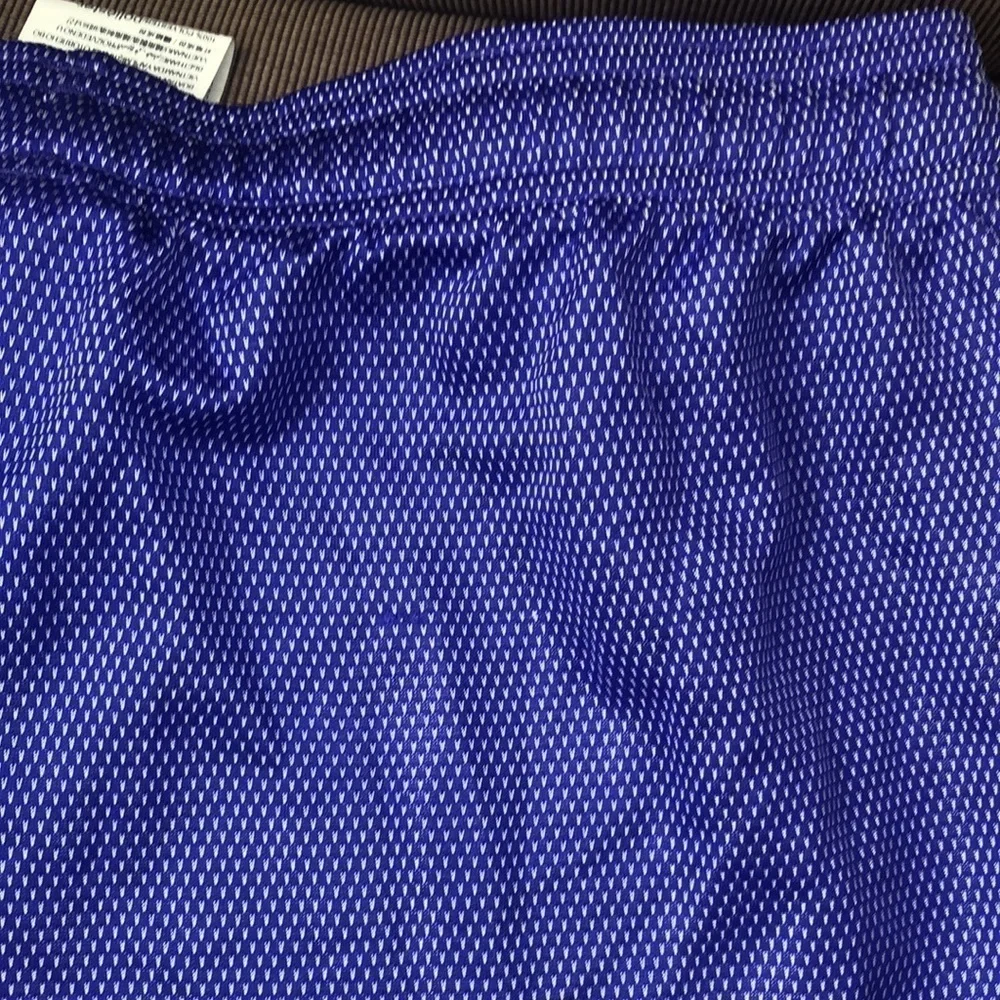 NWT Under Armour girls workout shorts hot pink black purple blue & white stripe